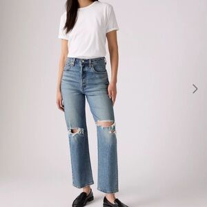 Levi’s RIBCAGE STRAIGHT ANKLE JEANS size 26